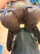 Load image into Gallery viewer, Used 18” Prestige Atena Endurance Saddle #28283
