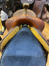 Load image into Gallery viewer, Used 16” RS Custom Ranch Saddlery Barrel #24394
