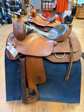 Load image into Gallery viewer, Used 17” Frontier Saddlery #29114
