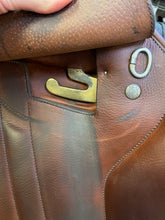 Load image into Gallery viewer, Used 17” Butet Premium Saddle #23951
