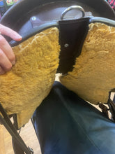 Load image into Gallery viewer, Used 15” Circle Y South Mountain Trail Saddle #24735
