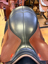 Load image into Gallery viewer, Used 17” Duett All Purpose Trail Saddle #29560

