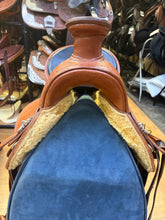 Load image into Gallery viewer, Used 16” Crest Ridge Wade Western Saddle Set #27903

