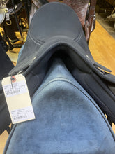 Load image into Gallery viewer, Used 17.5” Winteclite All Purpose D’lux #24930
