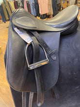 Load image into Gallery viewer, Used 18” Stubben Scandica Dressage Saddle #22157
