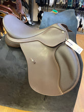 Load image into Gallery viewer, Used 18” Wintec All Purpose Saddle #23684
