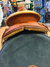 Load image into Gallery viewer, Used 16” McCall Wade Western Saddle #27495
