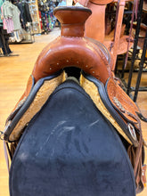 Load image into Gallery viewer, Used 15” Circle Y Walnut Grove Western Saddle #27055
