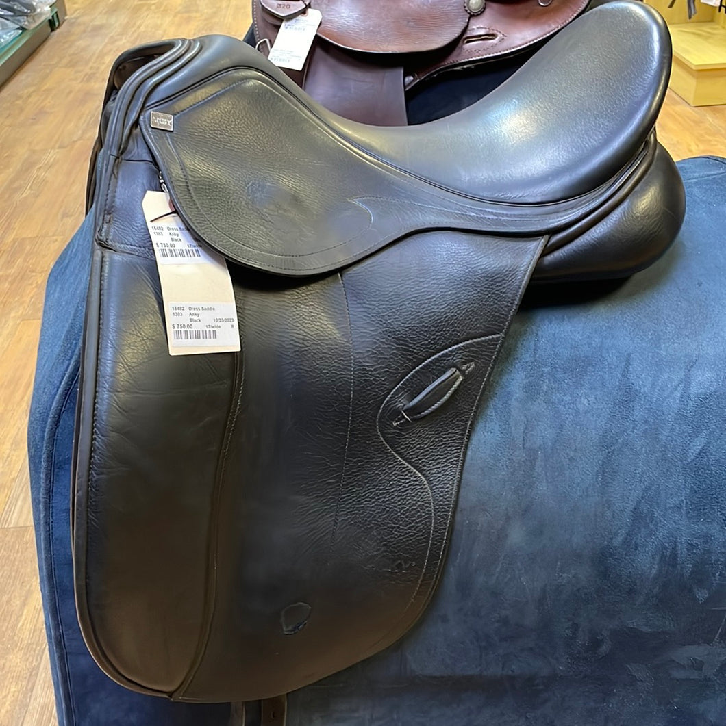 Used 17” Anky Adjustable Dressage Saddle #15482