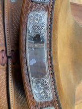 Load image into Gallery viewer, Used 15” Crates Western Show Saddle #20040
