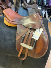 Load image into Gallery viewer, Used 16.5” Pessoa Close Contact Saddle #23761
