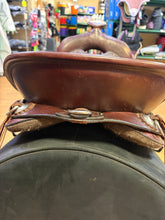 Load image into Gallery viewer, Used 17.5” Tucker Trail Western Saddle #28606
