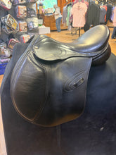 Load image into Gallery viewer, Used 17.5” Adam Ellis Close Contact #27862
