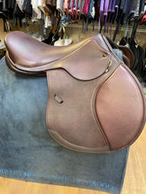 Load image into Gallery viewer, Used 19.5” Stellar Close Contact Saddle #18001
