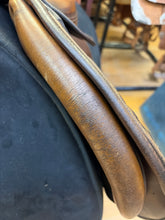 Load image into Gallery viewer, Used 17” Butet 2L 1993 Close Contact #27848
