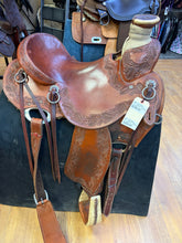 Load image into Gallery viewer, Used 15.5” Reinsman Wade Ranch Saddle #27287
