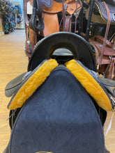 Load image into Gallery viewer, Used 16” Amish Made Black Bling Endurance Saddle #22055
