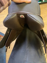 Load image into Gallery viewer, Used 15” Wintec All Purpose Pony Saddle #25627
