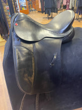 Load image into Gallery viewer, Used 17” Albion Original Comfort #21978
