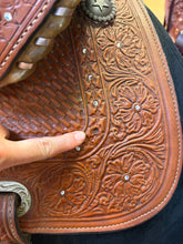 Load image into Gallery viewer, Used 14” Circle Y Kelly Kaminski "Shining Star" Barrel Racer #28500
