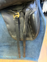 Load image into Gallery viewer, Used 17” Custom Saddlery Dressage saddle #27952
