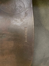 Load image into Gallery viewer, Used 16.5” Collegiate Close Contact #24135
