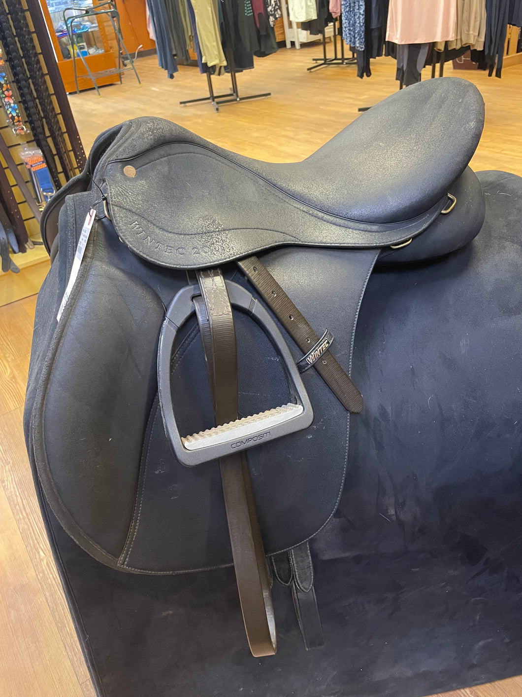 Used 17” Wintec 2000 All Purpose Saddle #22655