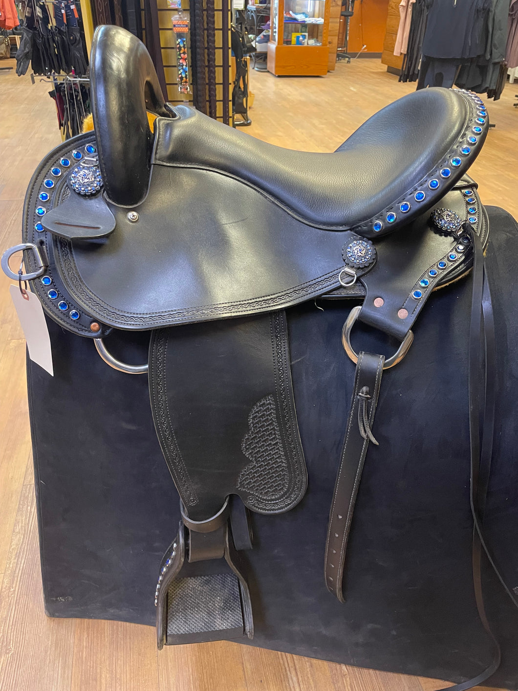 Used 16” Amish Made Black Bling Endurance Saddle #22055