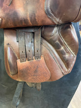 Load image into Gallery viewer, Used 17.5” Black Country Quantum close contact #24941
