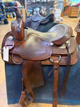 Load image into Gallery viewer, Used 16” Rocking R Ranch Saddle #28932
