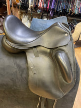 Load image into Gallery viewer, Used 17” Custom Saddlery Steffens Advantage #19842
