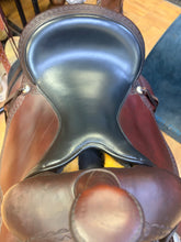 Load image into Gallery viewer, Used 16” Circle Y Flagstaff Trail Saddle #29482
