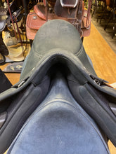 Load image into Gallery viewer, Used 17.5” Winteclite All Purpose Saddle #22766

