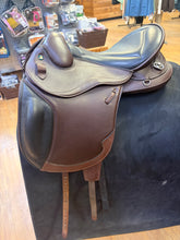 Load image into Gallery viewer, Used 18” Prestige Atena Endurance Saddle #28283
