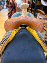 Load image into Gallery viewer, Used 14” Nash Barrel Western Saddle #28341
