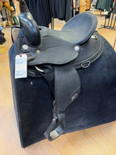 Load image into Gallery viewer, Used Abetta 15” Western Saddle #26330
