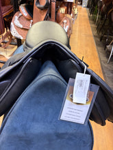 Load image into Gallery viewer, Used 17” HDR Vegan All Purpose Saddle #29243
