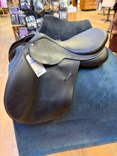 Load image into Gallery viewer, Used 18” Bated Caprilli Classic Close Contact Saddle #27931
