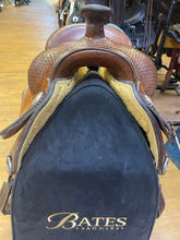 Load image into Gallery viewer, Used 16” Crates Classic Reiner Saddle #24341
