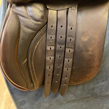 Load image into Gallery viewer, Used 17” Ainsley All Purpose Saddle #17748
