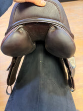 Load image into Gallery viewer, Used 16.5” Royal Highness Close Contact #26385
