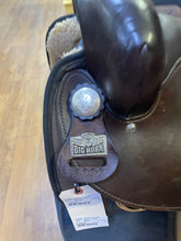 Load image into Gallery viewer, Used 16” Big Horn Flex Western Saddle #23496

