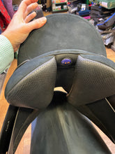 Load image into Gallery viewer, Used 17.5” Wintec Pro Dressage Saddle #24491
