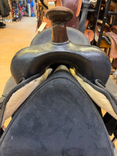 Load image into Gallery viewer, Used Abetta 15” Western Saddle #26330
