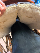Load image into Gallery viewer, Used 17” Dakota Western Saddle #29113
