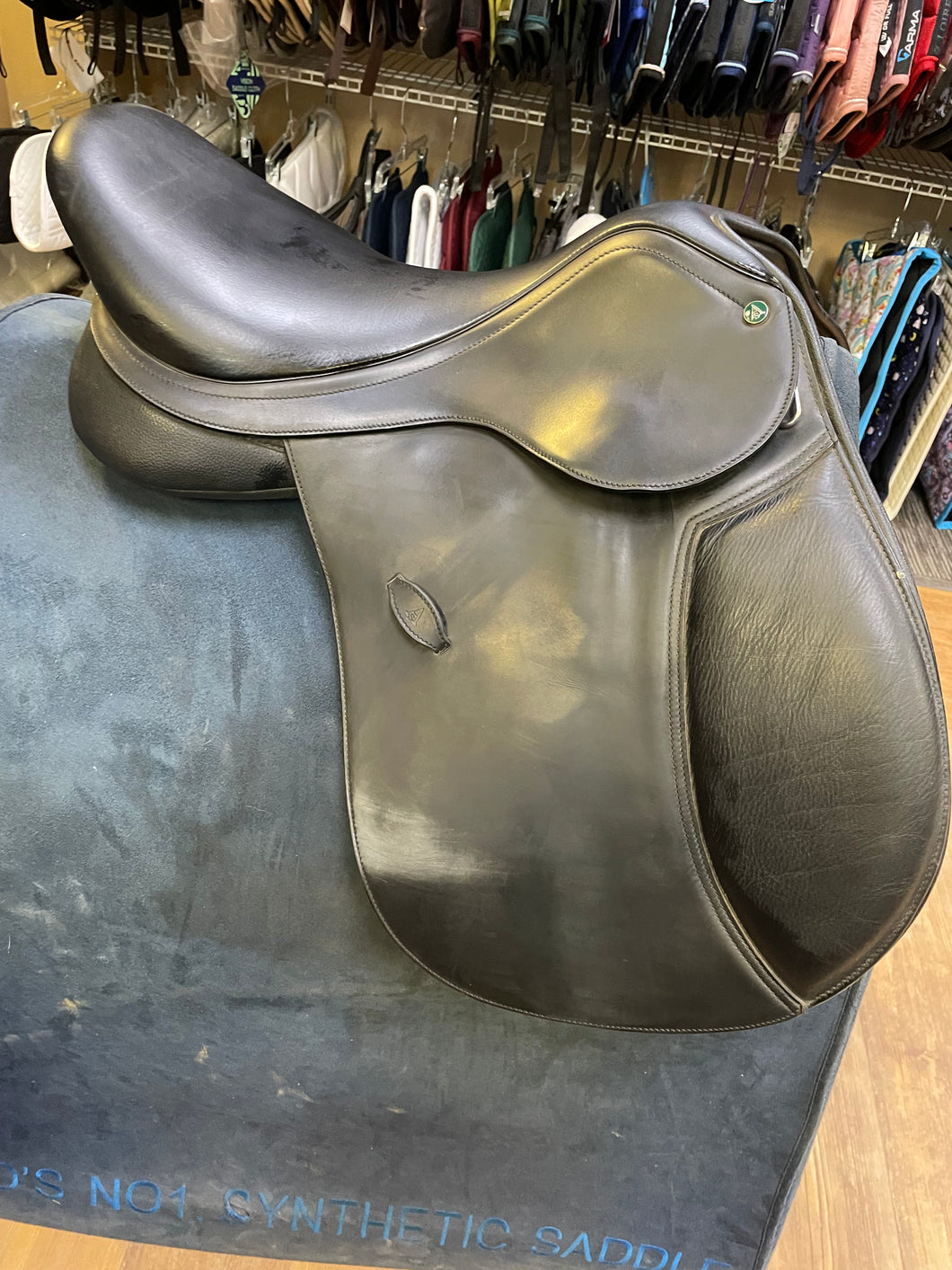 Used 17” Arena Black All Purpose Saddle #20739