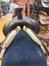 Load image into Gallery viewer, Used 17” High Horse Daisetta Western Saddle #28293
