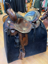 Load image into Gallery viewer, Used 16” Circle Y Delta Western Saddle #26360
