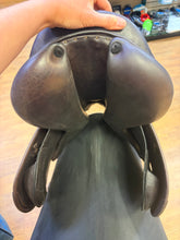 Load image into Gallery viewer, Used 17” Marcel Toulouse Annice Genisis
