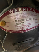 Load image into Gallery viewer, Used 16.5” Tucker Vista Endurance Saddle #25389
